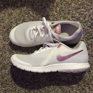 nike flex run shoes